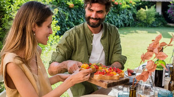 Surefire Signs She Like You | How To Tell If A Girl Likes You - Beard Beasts